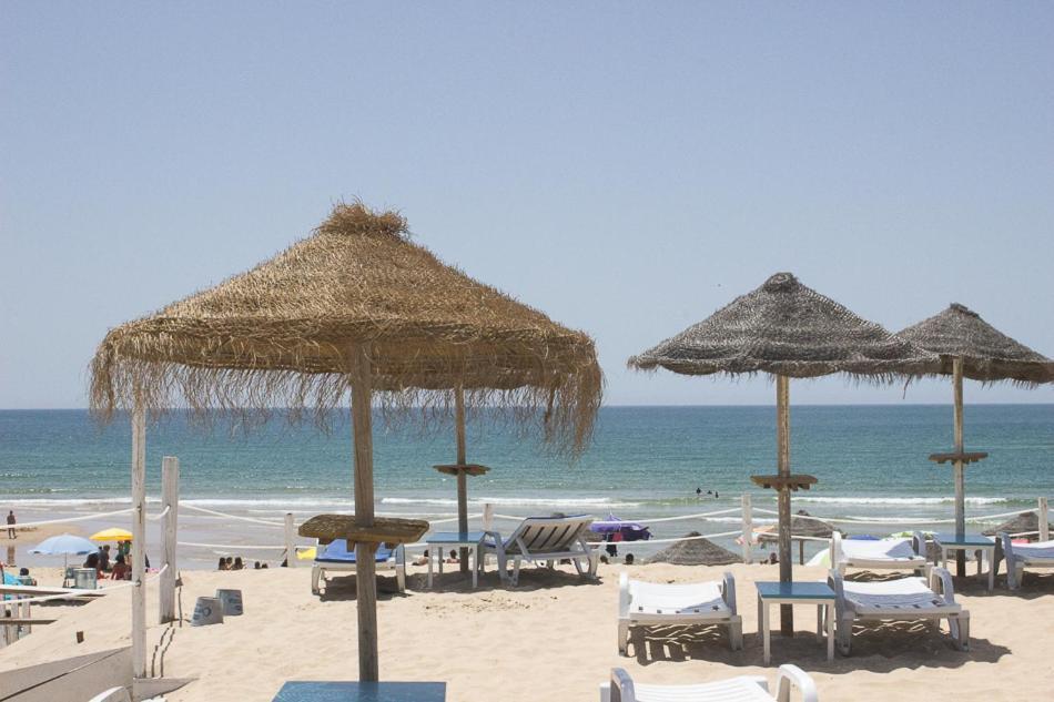 Paloma Caparica Beach كوستا دا كاباريكا المظهر الخارجي الصورة